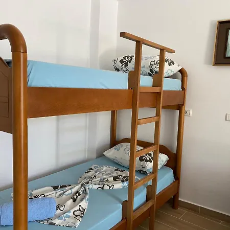 Jona Appartement Himare